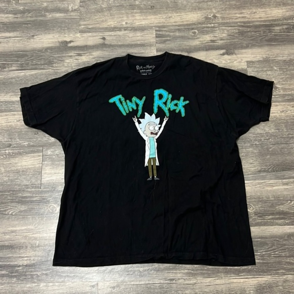 RICK AND MORTY ‘TINY RICK’ T-SHIRT 2XL
